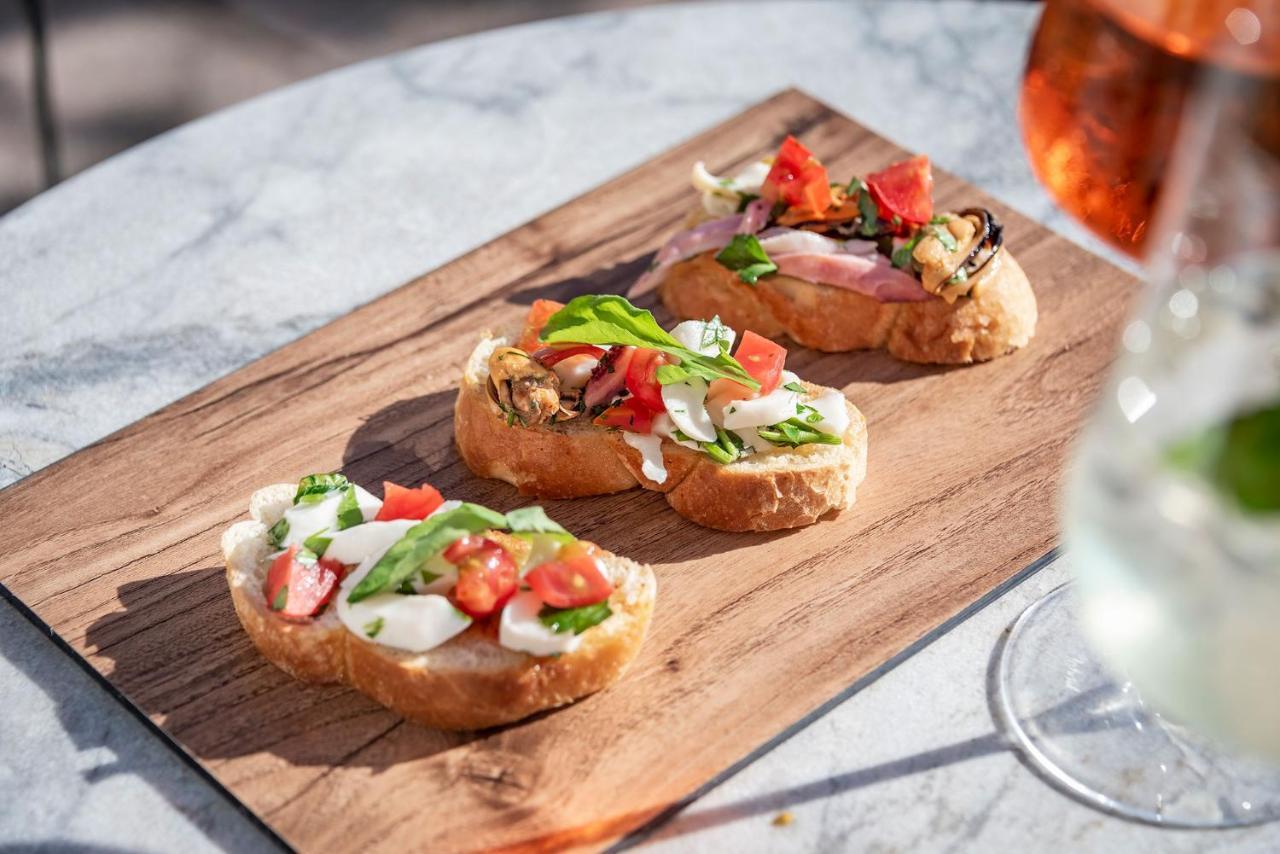 Hotel Weisse Lilie - B&B 리오디푸스테리아 외부 사진