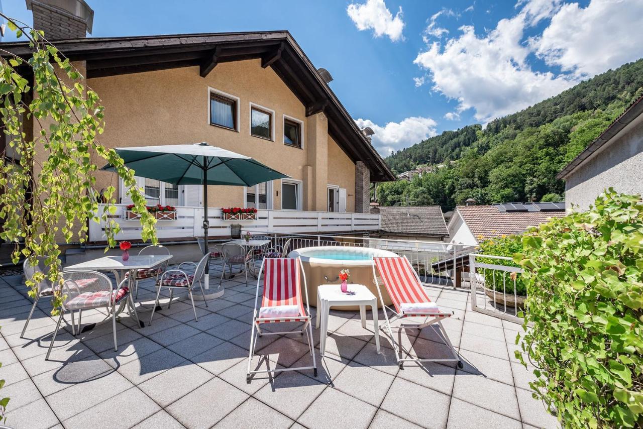 Hotel Weisse Lilie - B&B 리오디푸스테리아 외부 사진