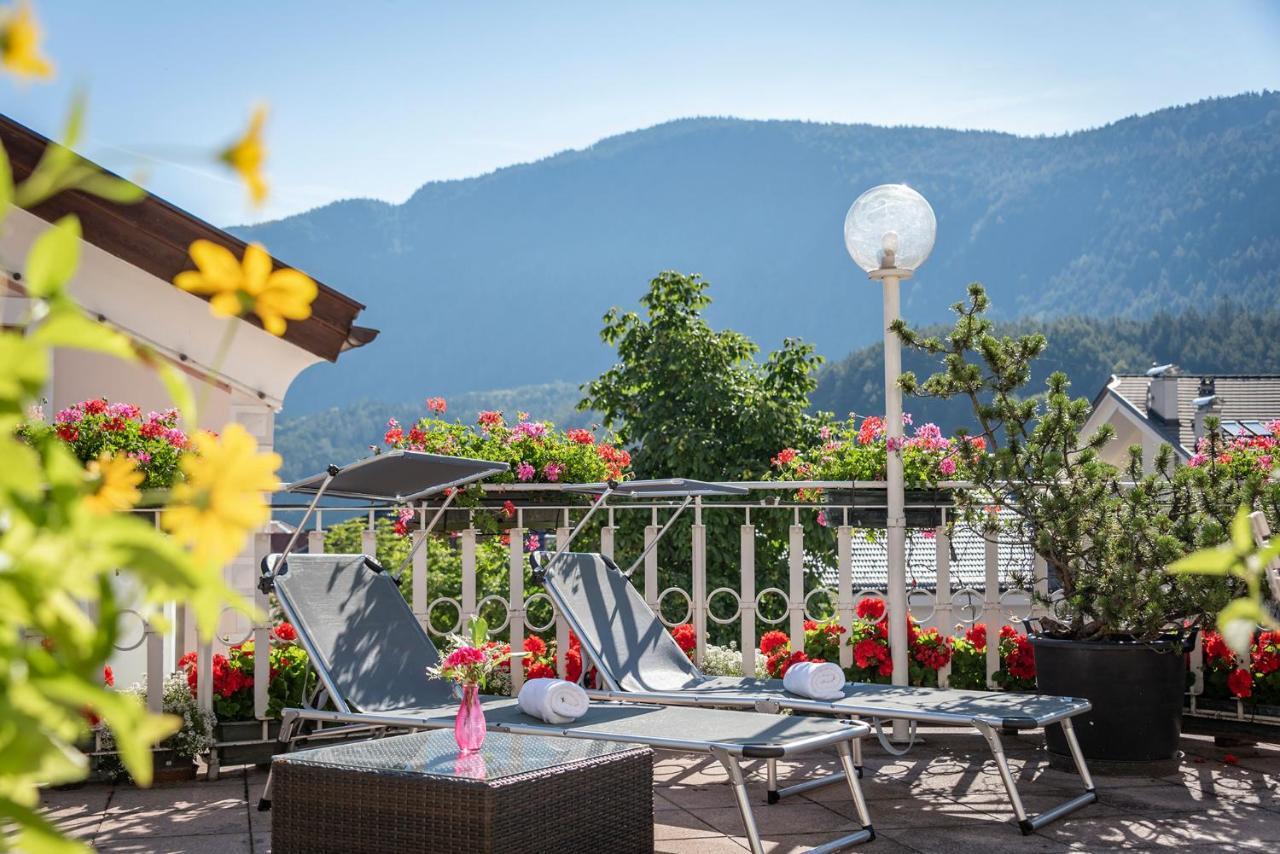 Hotel Weisse Lilie - B&B 리오디푸스테리아 외부 사진