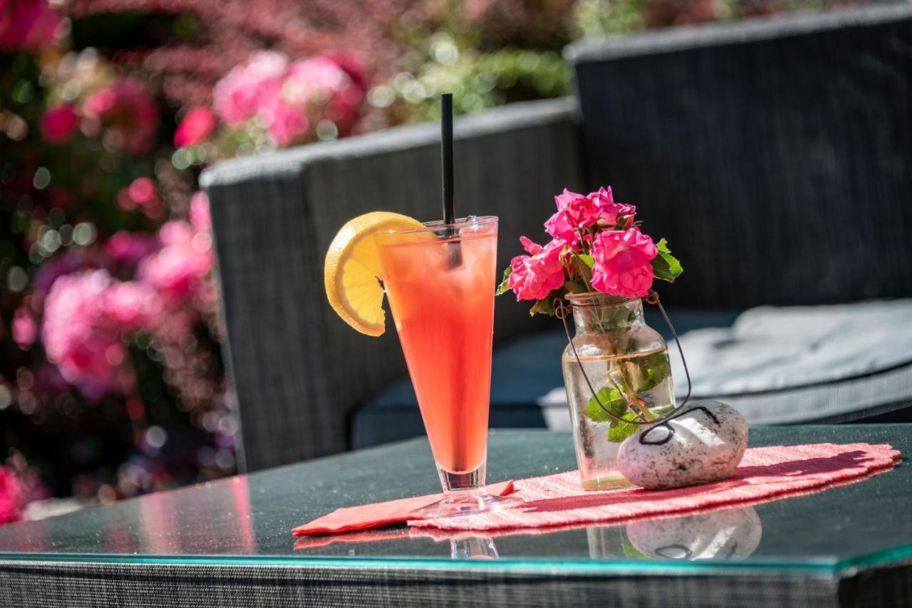 Hotel Weisse Lilie - B&B 리오디푸스테리아 외부 사진