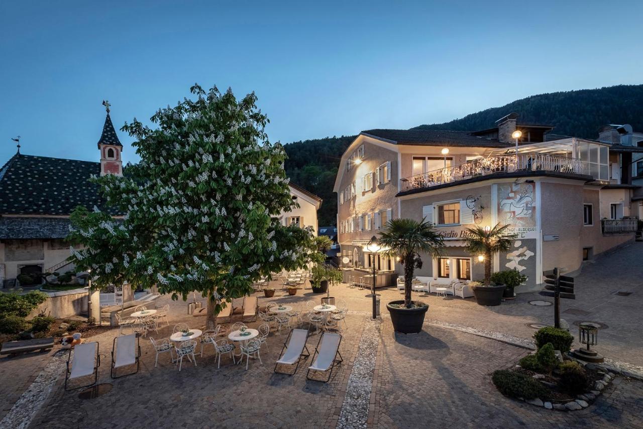 Hotel Weisse Lilie - B&B 리오디푸스테리아 외부 사진